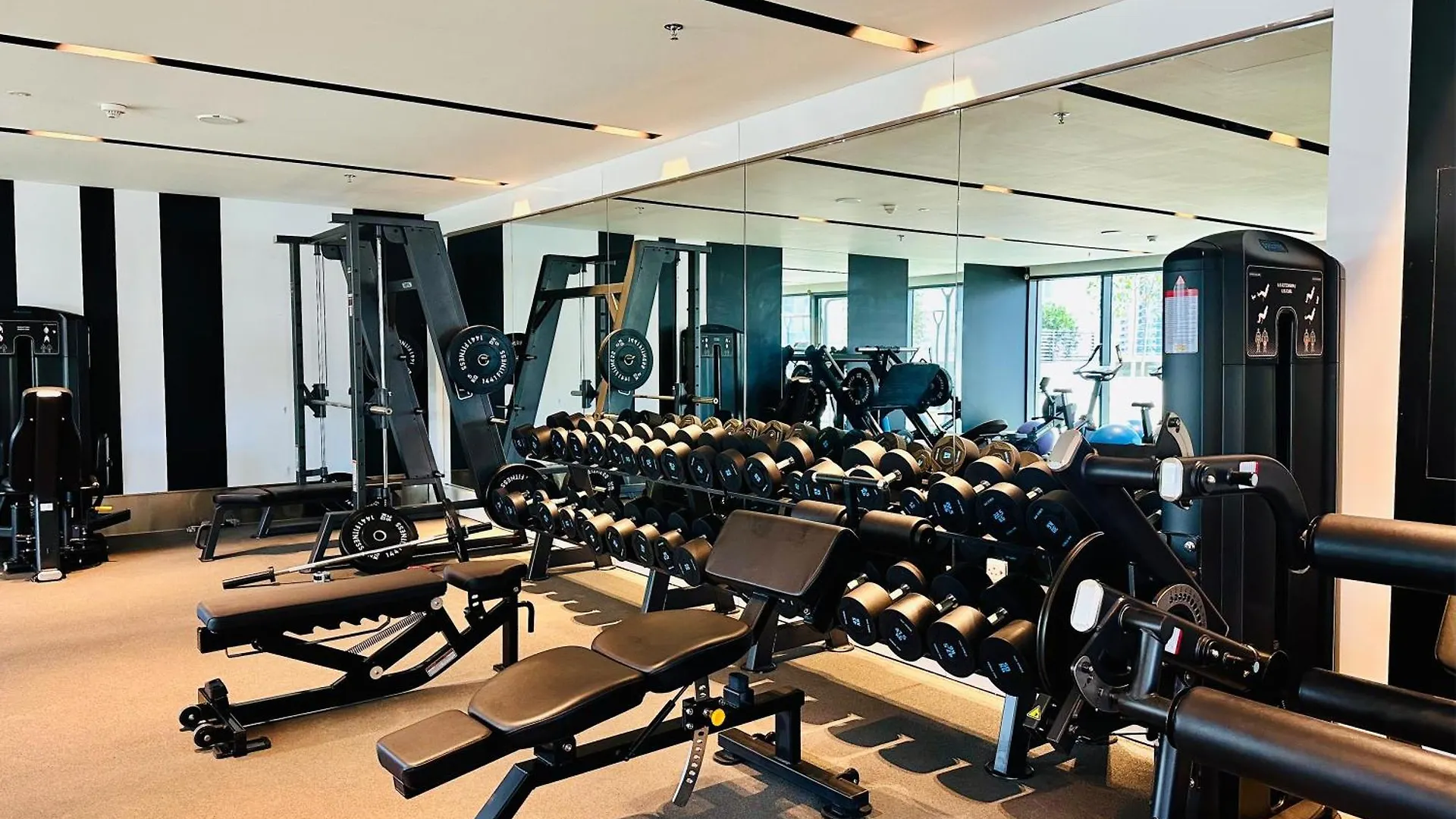 Vserve I 1 Bedroom - Luxury Escape In Business Bay Dubai 0*,